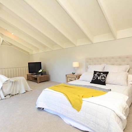 Cedar Park Bed & Breakfast Tamahere Room photo